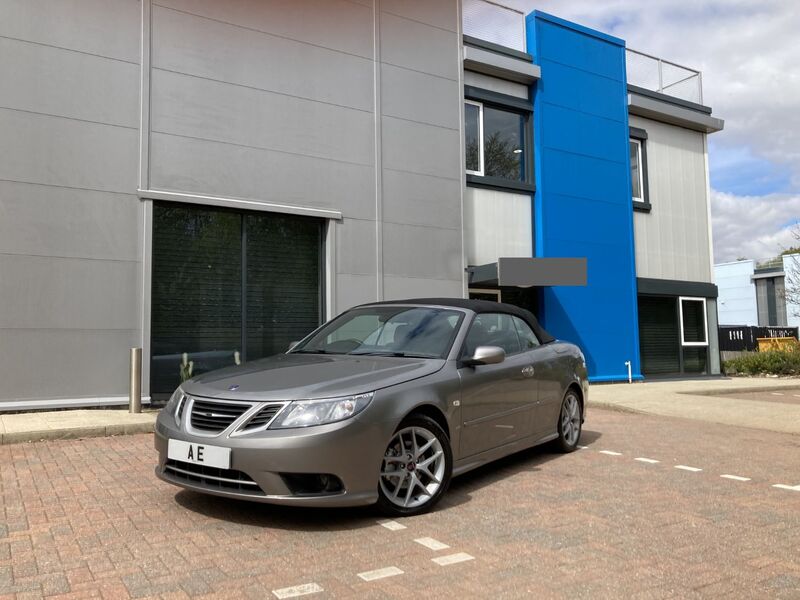 View SAAB 9-3 VECTOR SPORT TTID 1.9 CONVERTIBLE