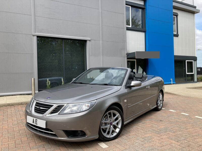 View SAAB 9-3 VECTOR SPORT TTID 1.9 CONVERTIBLE