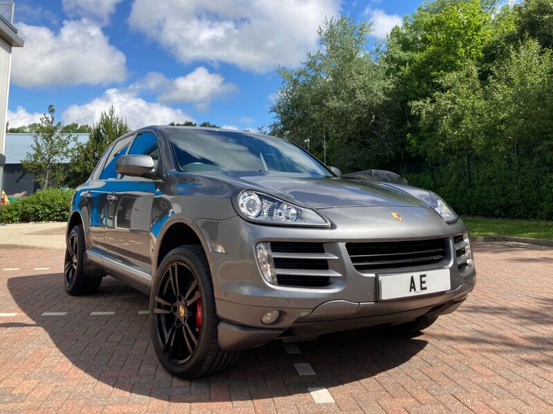 PORSCHE CAYENNE