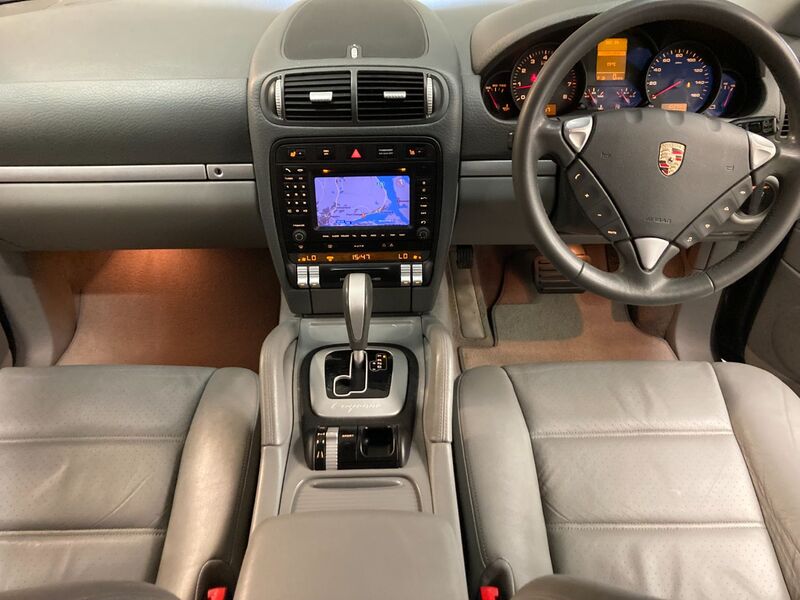 View PORSCHE CAYENNE 3.6 TIPTRONIC S