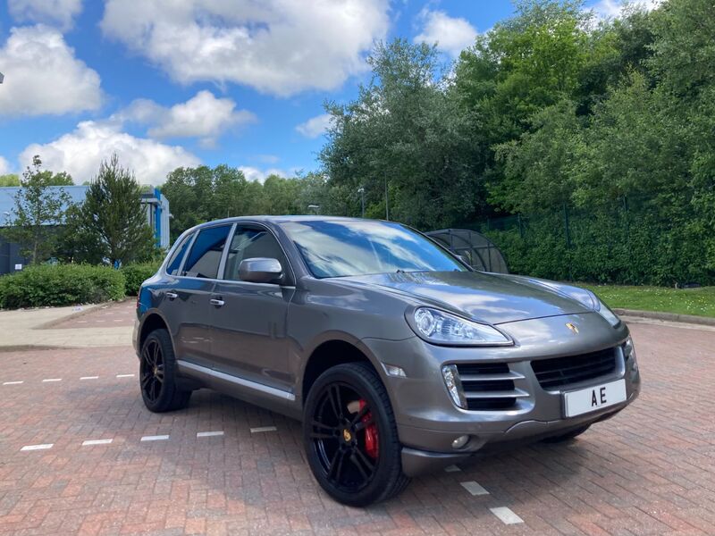 PORSCHE CAYENNE