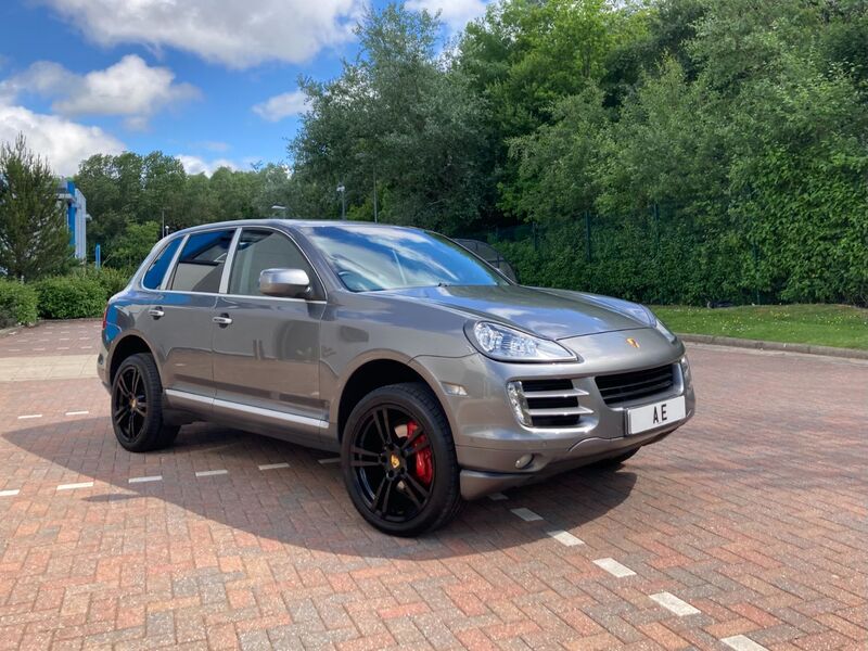 PORSCHE CAYENNE