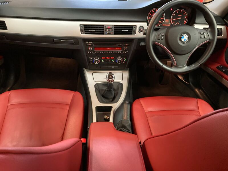 View BMW 3 SERIES 318I SE