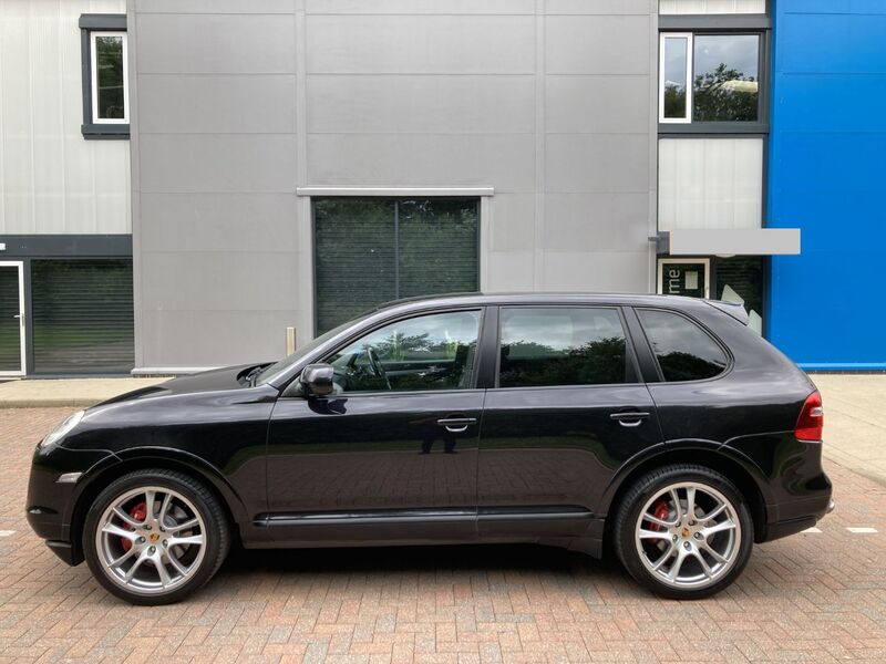 PORSCHE CAYENNE