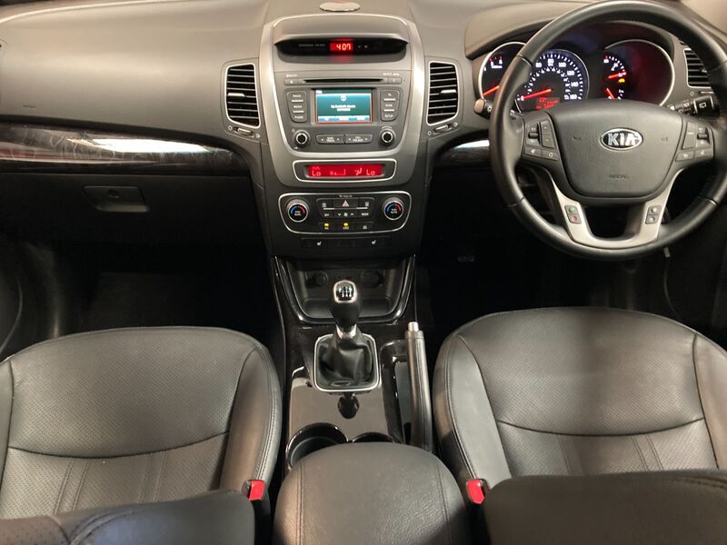 View KIA SORENTO CRDI KX-2