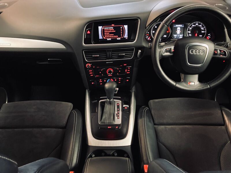 View AUDI Q5 TDI QUATTRO S LINE SPECIAL EDITION