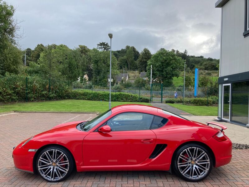 PORSCHE CAYMAN