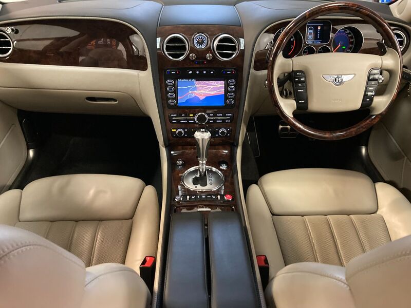 View BENTLEY CONTINENTAL FLYING SPUR 5 STR