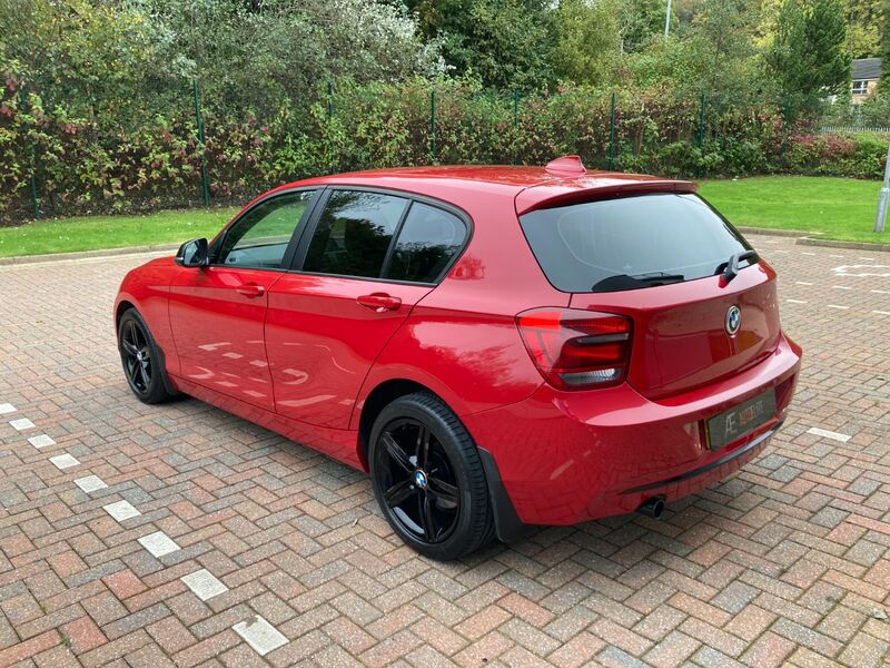 BMW 1 SERIES