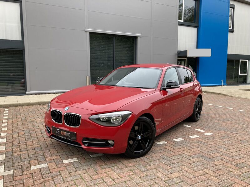 BMW 1 SERIES