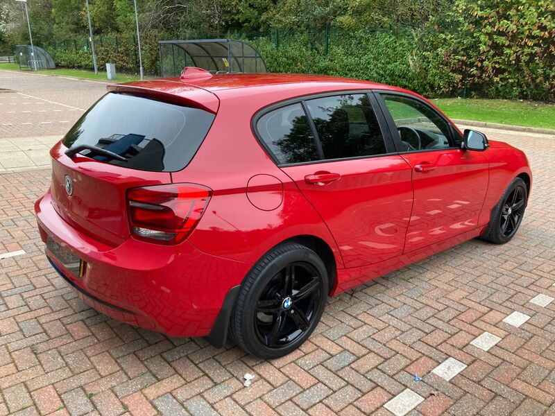 BMW 1 SERIES