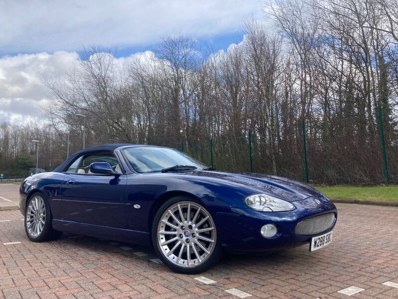 JAGUAR XK8