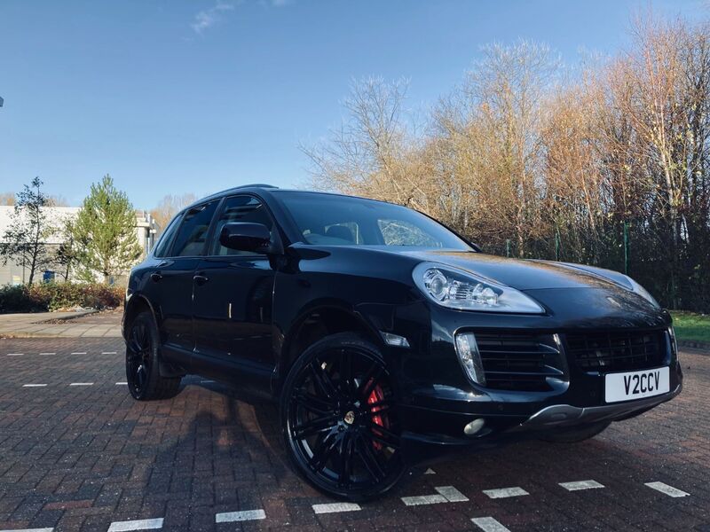 PORSCHE CAYENNE