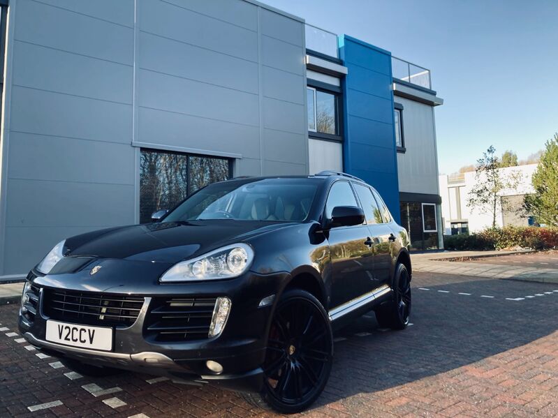 PORSCHE CAYENNE