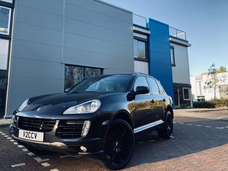 PORSCHE CAYENNE