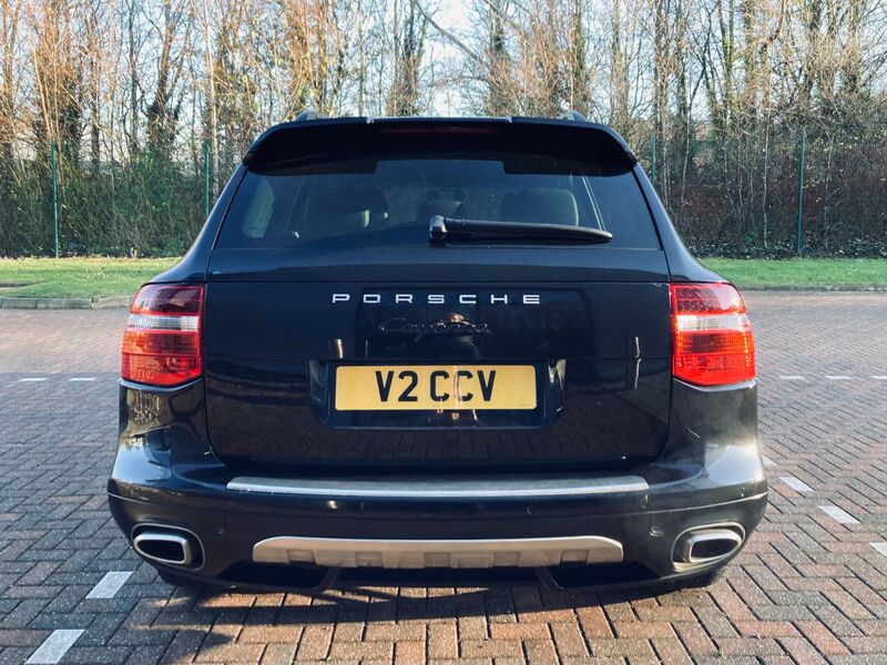 PORSCHE CAYENNE