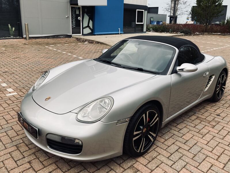 PORSCHE BOXSTER