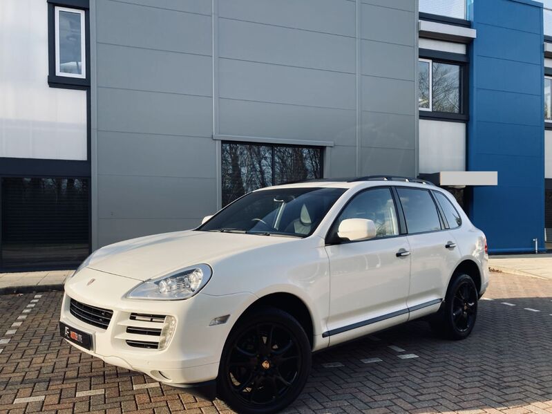 View PORSCHE CAYENNE D TIPTRONIC S