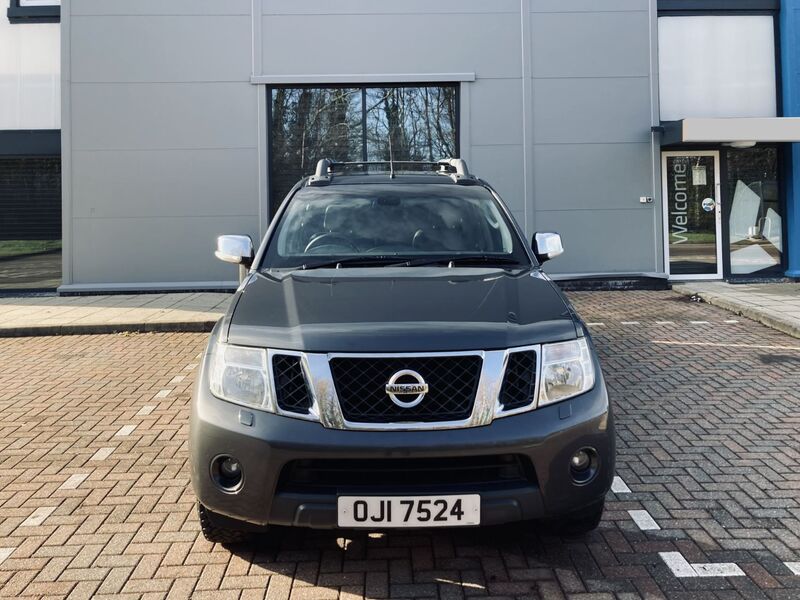 NISSAN NAVARA