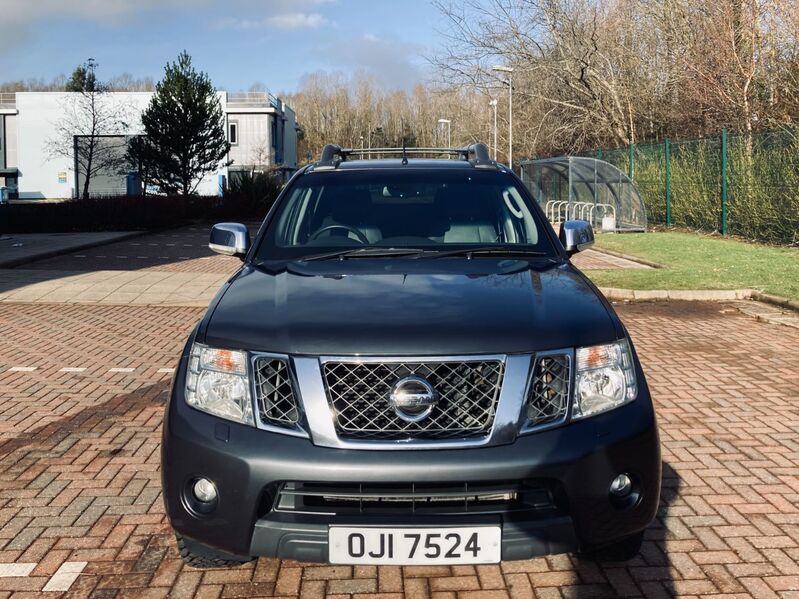 NISSAN NAVARA