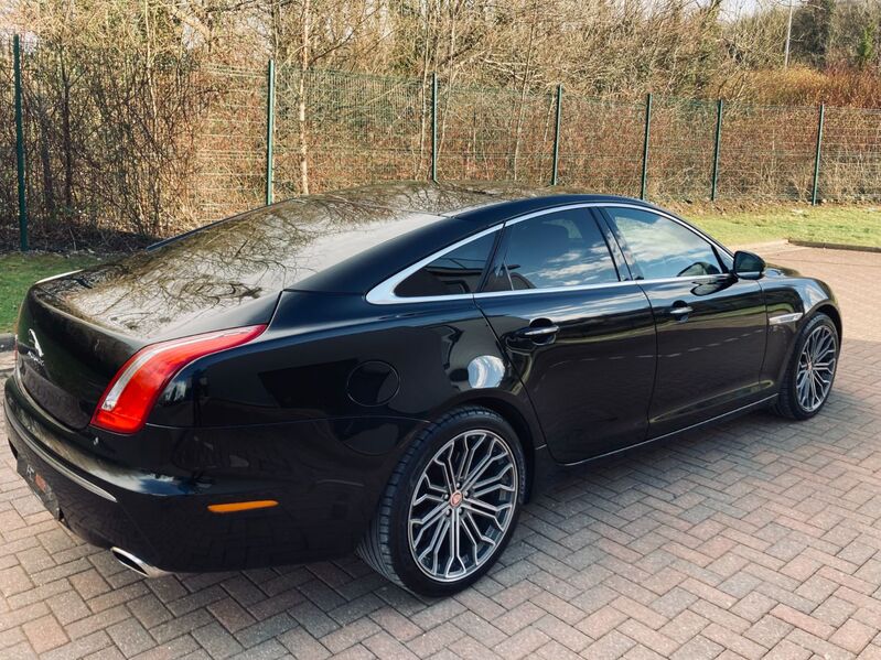 JAGUAR XJ