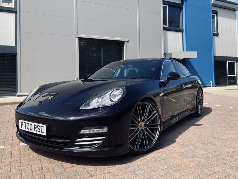 View PORSCHE PANAMERA 4S PDK