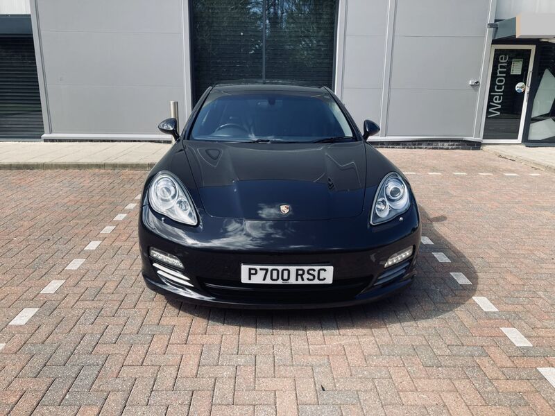 View PORSCHE PANAMERA 4S PDK