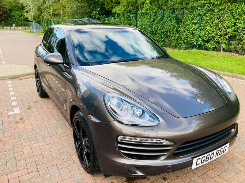 PORSCHE CAYENNE