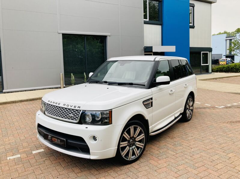 View LAND ROVER RANGE ROVER SPORT SDV6 AUTOBIOGRAPHY SPORT