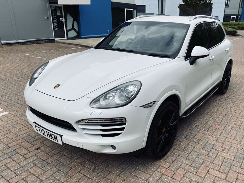 PORSCHE CAYENNE