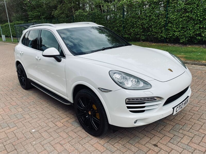 PORSCHE CAYENNE