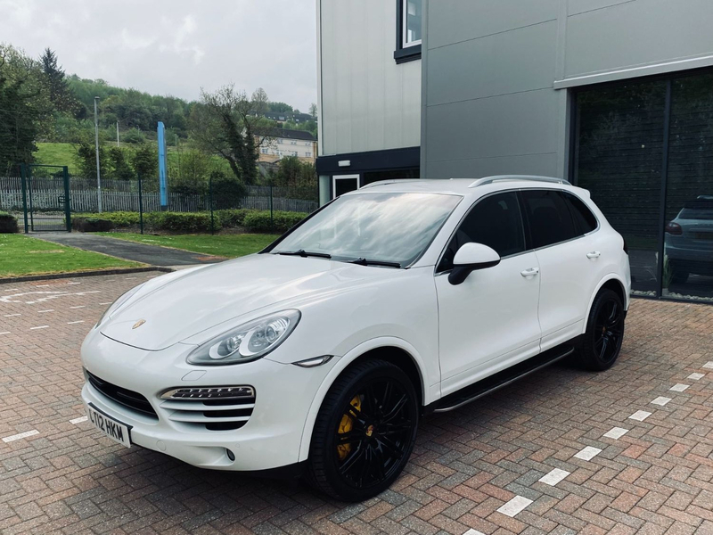 PORSCHE CAYENNE