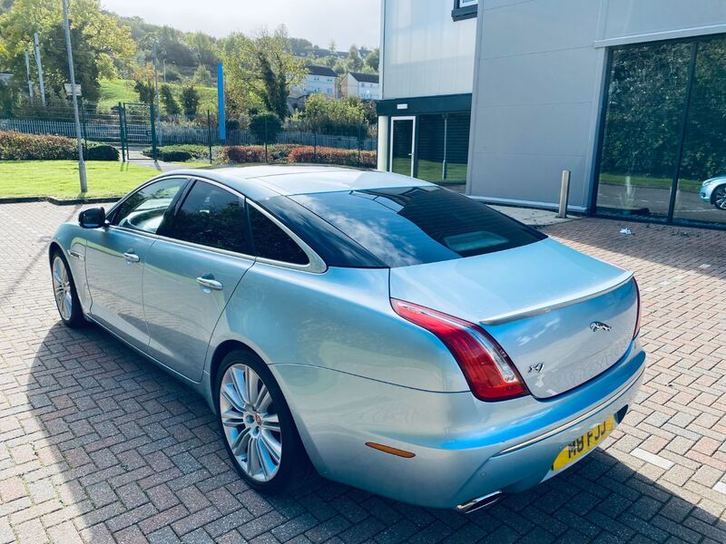 JAGUAR XJ