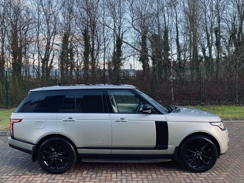 LAND ROVER RANGE ROVER