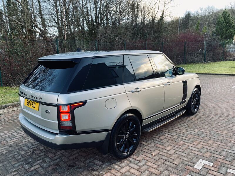 LAND ROVER RANGE ROVER