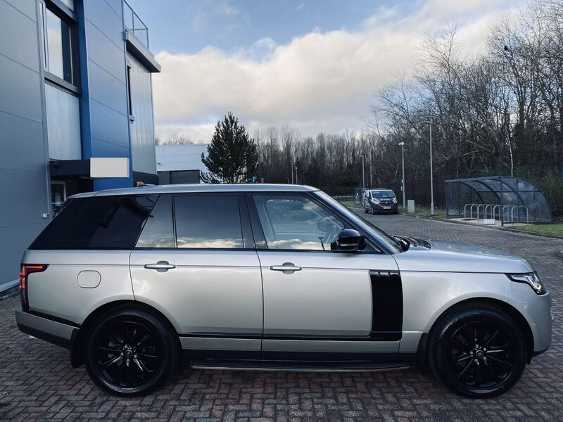 LAND ROVER RANGE ROVER