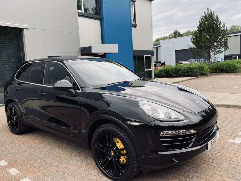 PORSCHE CAYENNE