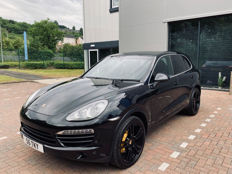 PORSCHE CAYENNE