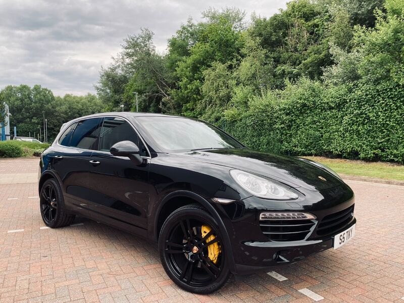 PORSCHE CAYENNE