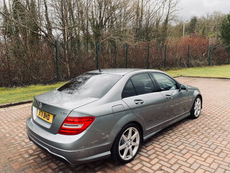 MERCEDES-BENZ C CLASS