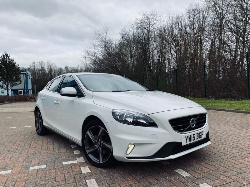 VOLVO V40