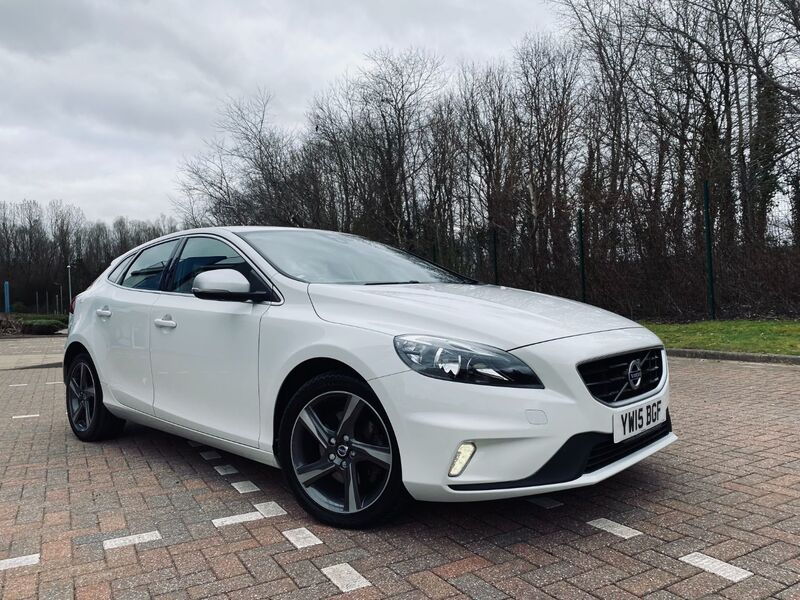 VOLVO V40