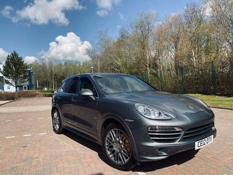 PORSCHE CAYENNE