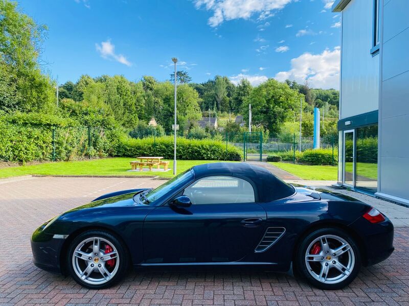 PORSCHE BOXSTER