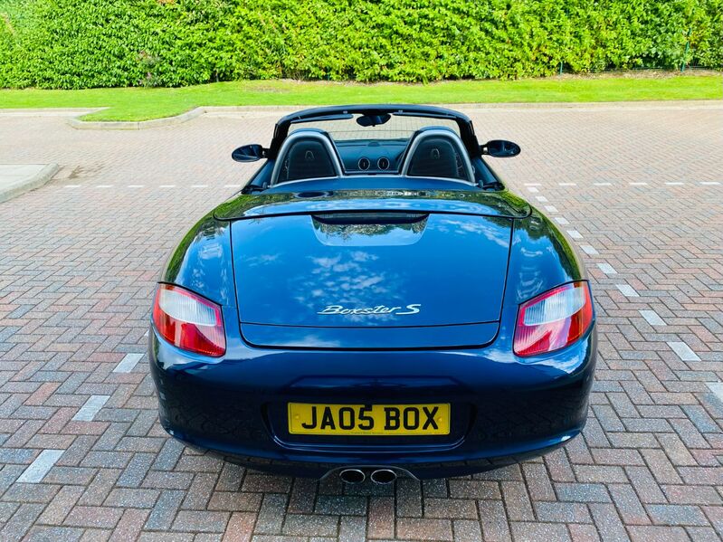 PORSCHE BOXSTER
