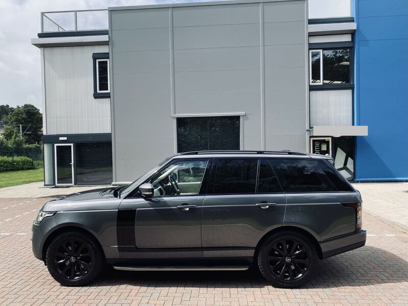 LAND ROVER RANGE ROVER