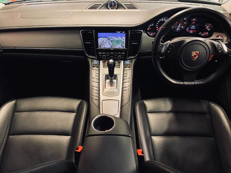 View PORSCHE PANAMERA 4S PDK